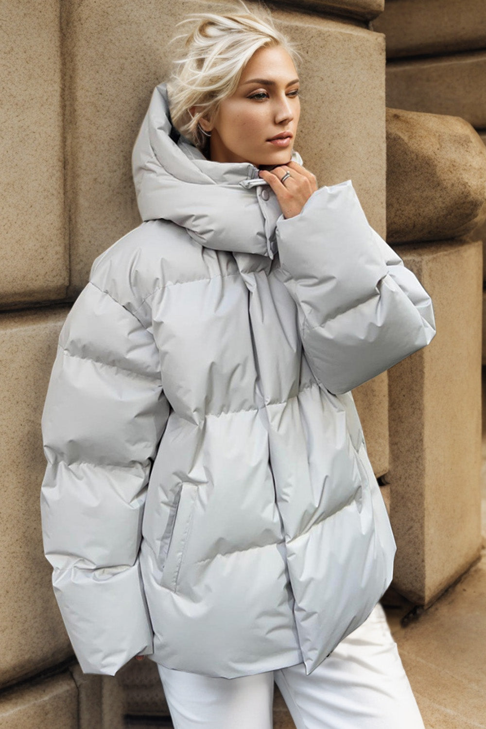 Women's Fashionable Hooded Puffer Jacket